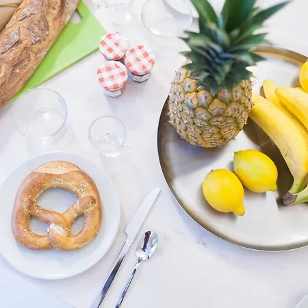 T4 Le Courbin Bed & Breakfast 4*